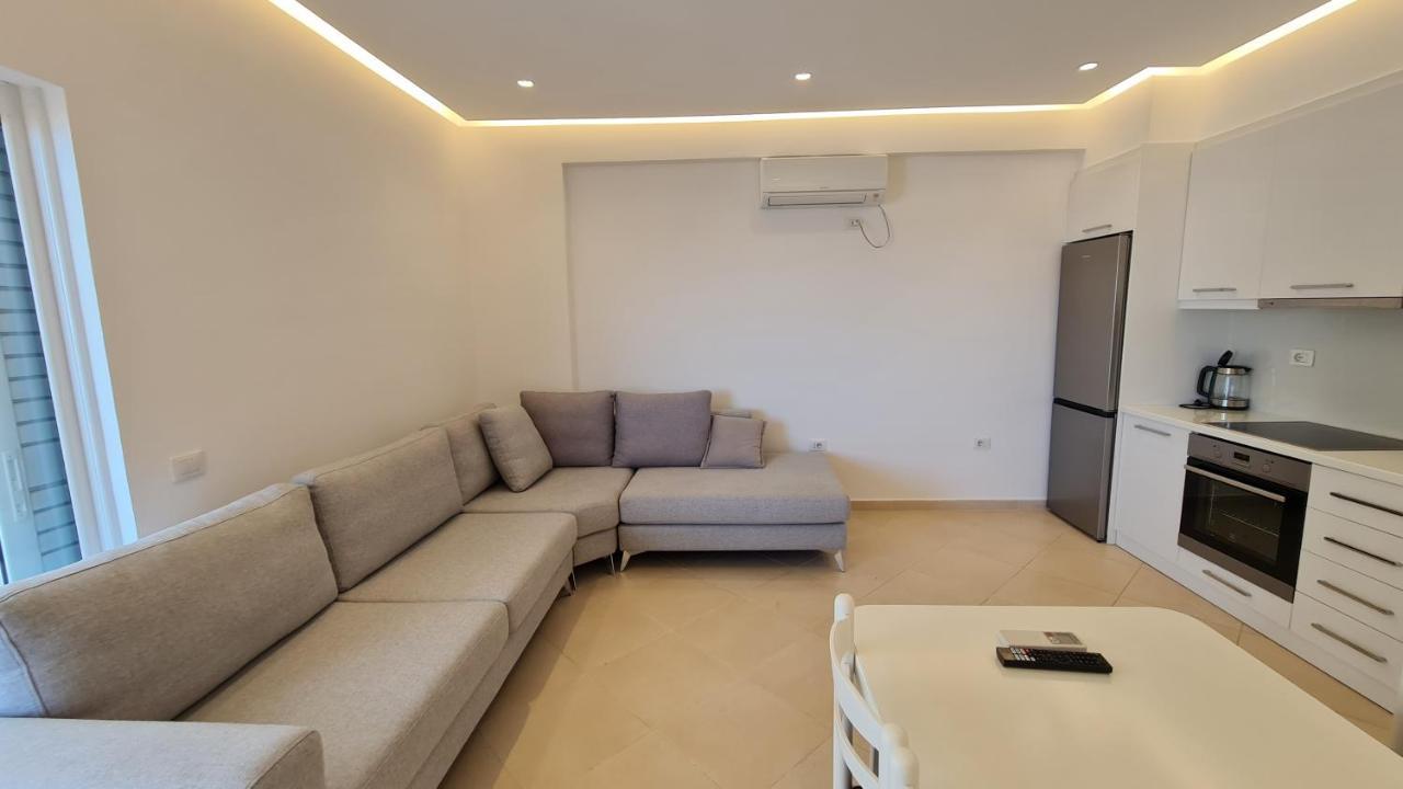 Sea And City View Apartment Sarandë Exteriör bild