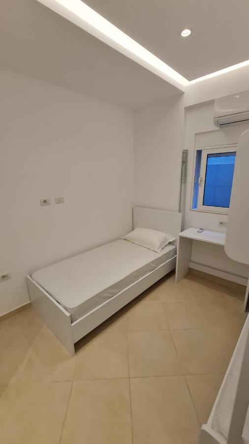 Sea And City View Apartment Sarandë Exteriör bild