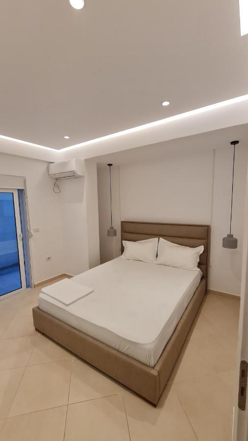 Sea And City View Apartment Sarandë Exteriör bild
