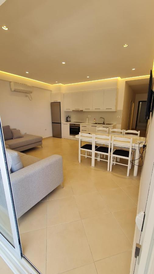 Sea And City View Apartment Sarandë Exteriör bild